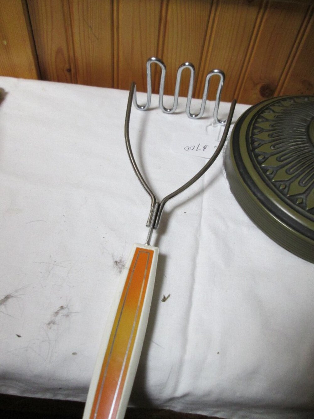 vtg 60s atomic orange gold potato masher heavy duty